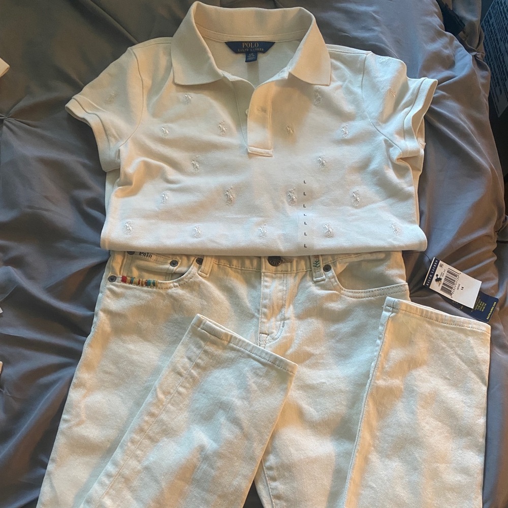 2 brand new polo girls outfit. Never worn too small for my daughter’s.
